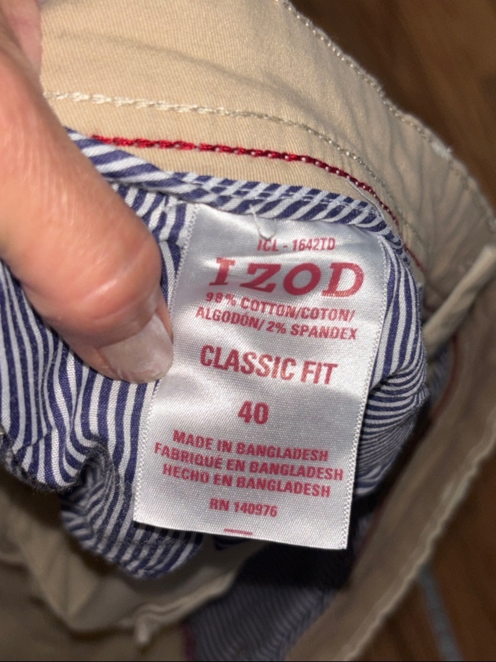 Izod Light Yellow Flat Front Men's Shorts, classic fit, 40 - Picture 5 of 7
